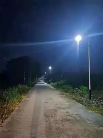Đèn đường năng lượng mặt trời 3000k